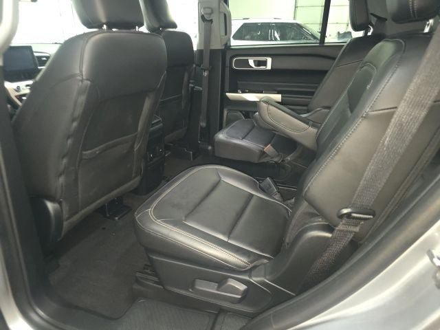 Certified 2023 Ford Explorer XLT w/ Equipment Group 202A AWD/4WD image 13