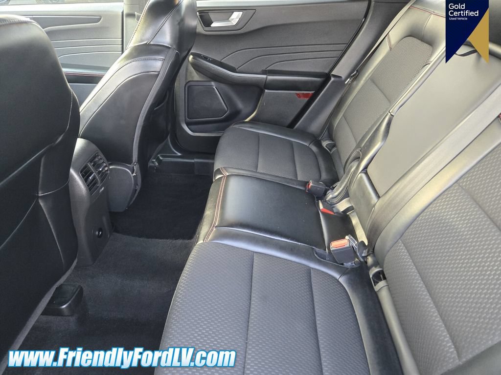 Certified 2024 Ford Escape ST-Line AWD/4WD image 11
