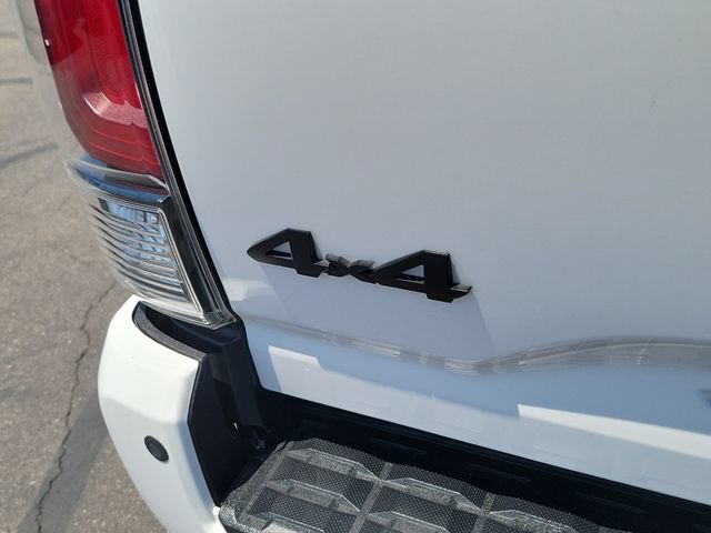 Used 2020 Toyota Tacoma TRD Pro AWD/4WD image 24