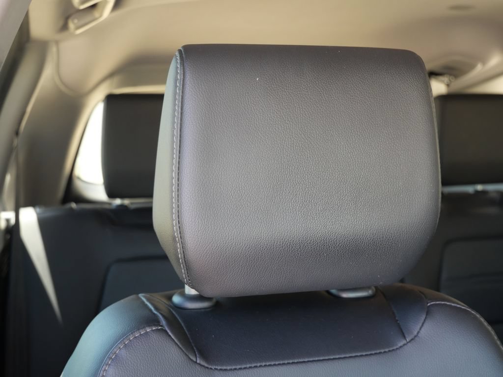 Used 2018 Honda CR-V Touring image 25
