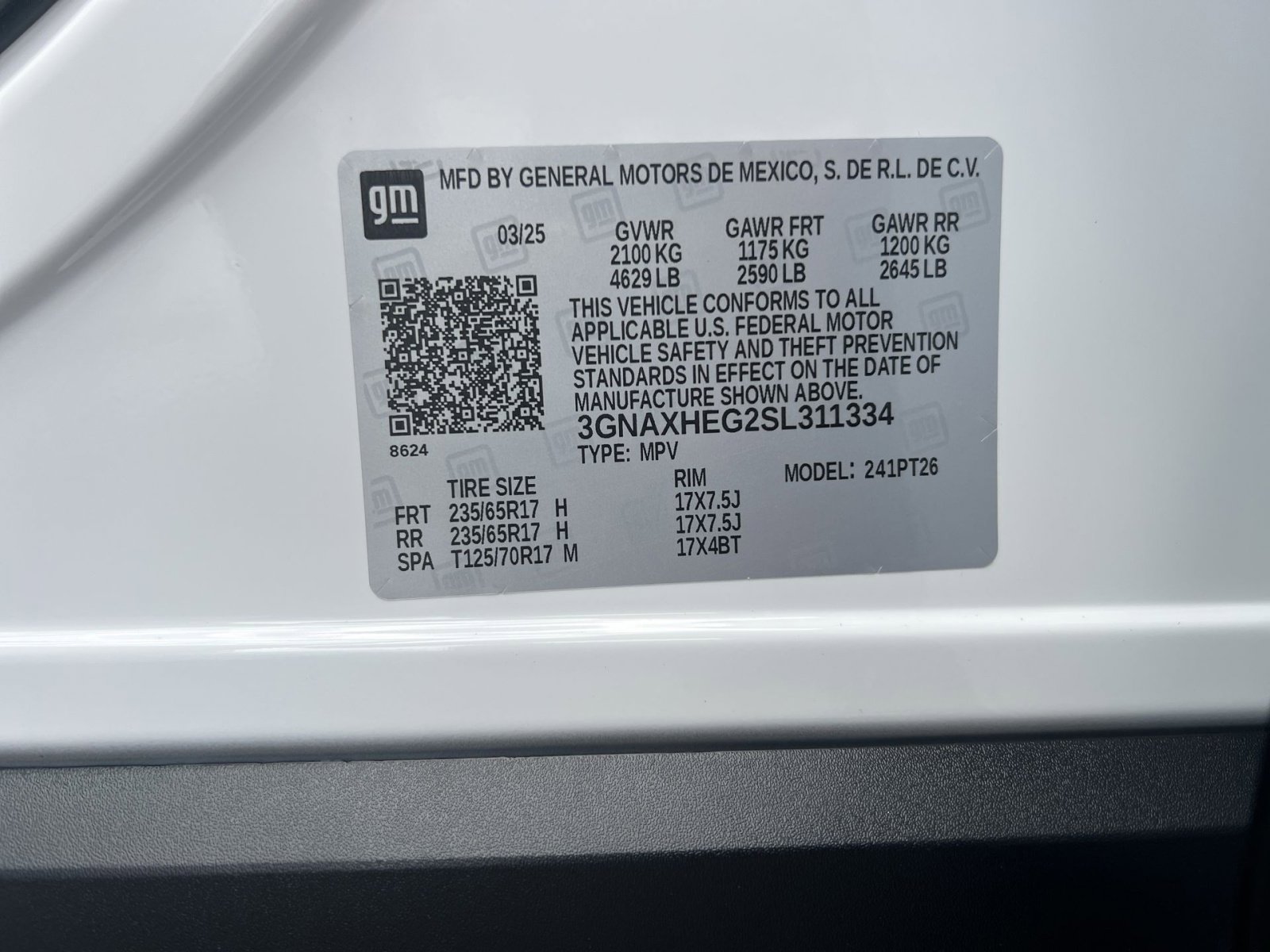 Used 2025 Chevrolet Equinox LT FWD image 36