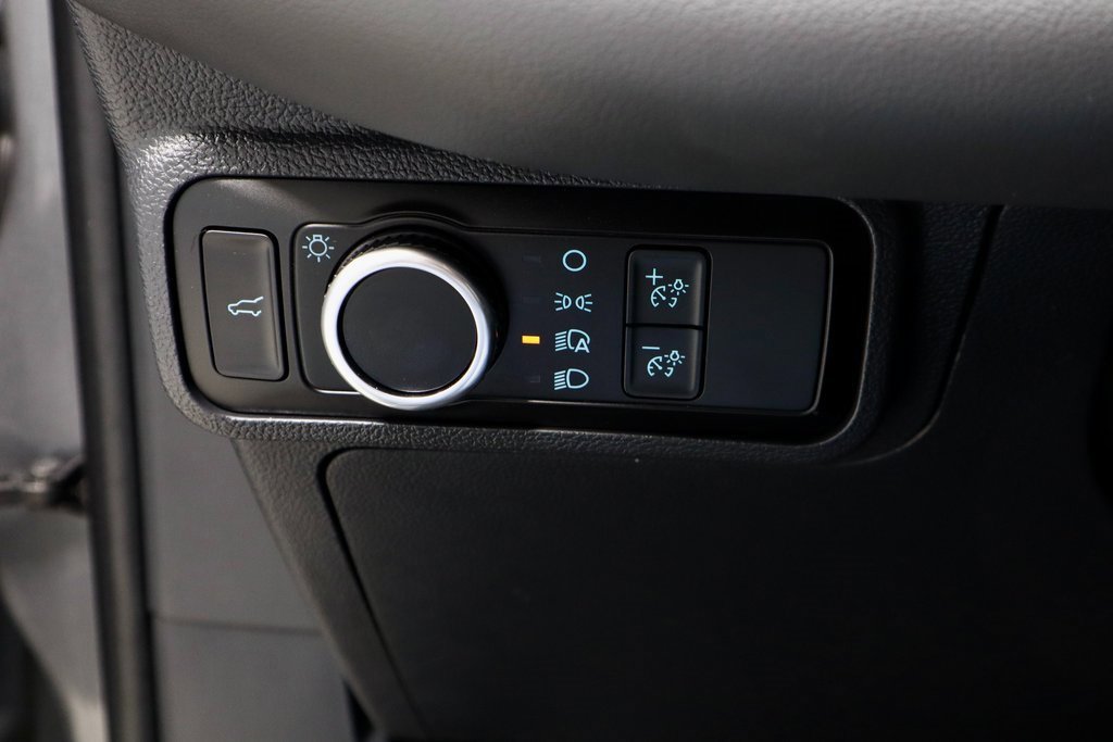 Certified 2025 Ford Explorer Active image 28