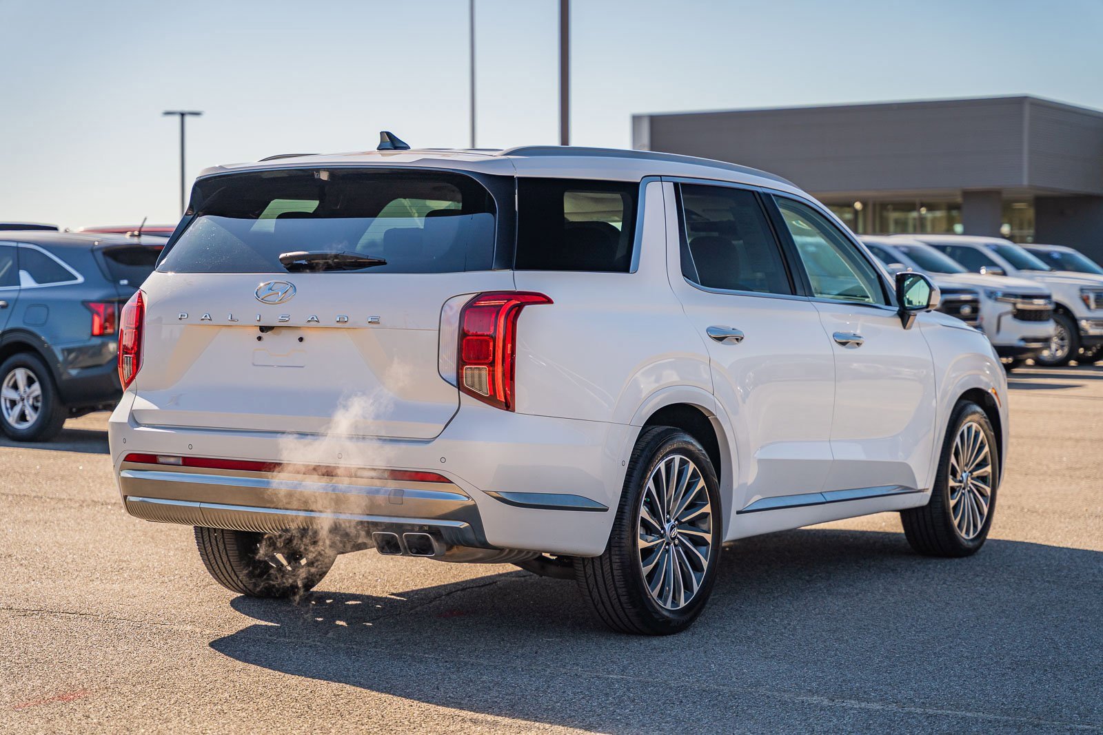 Used 2025 Hyundai Palisade Calligraphy image 5