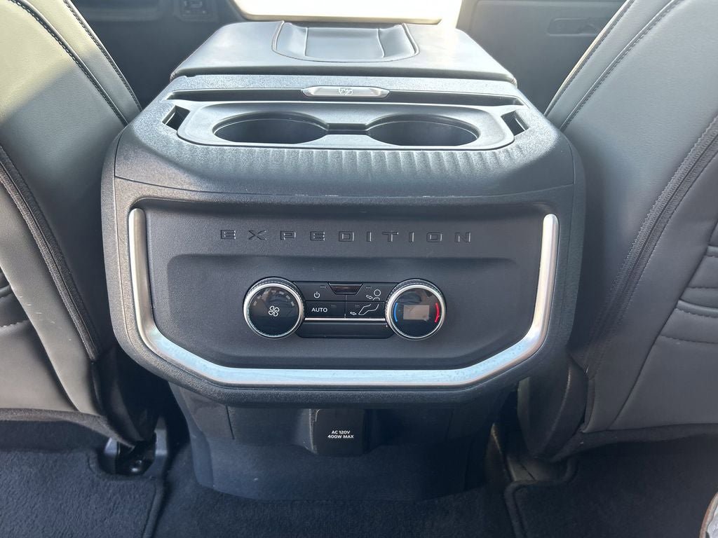 Certified 2025 Ford Expedition Active AWD/4WD image 44