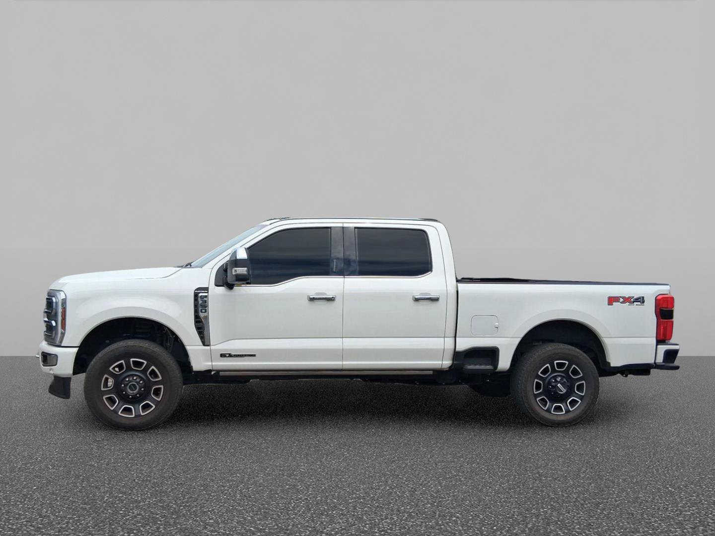 Certified 2024 Ford F350 Platinum w/ FX4 Off-Road Package AWD/4WD image 3