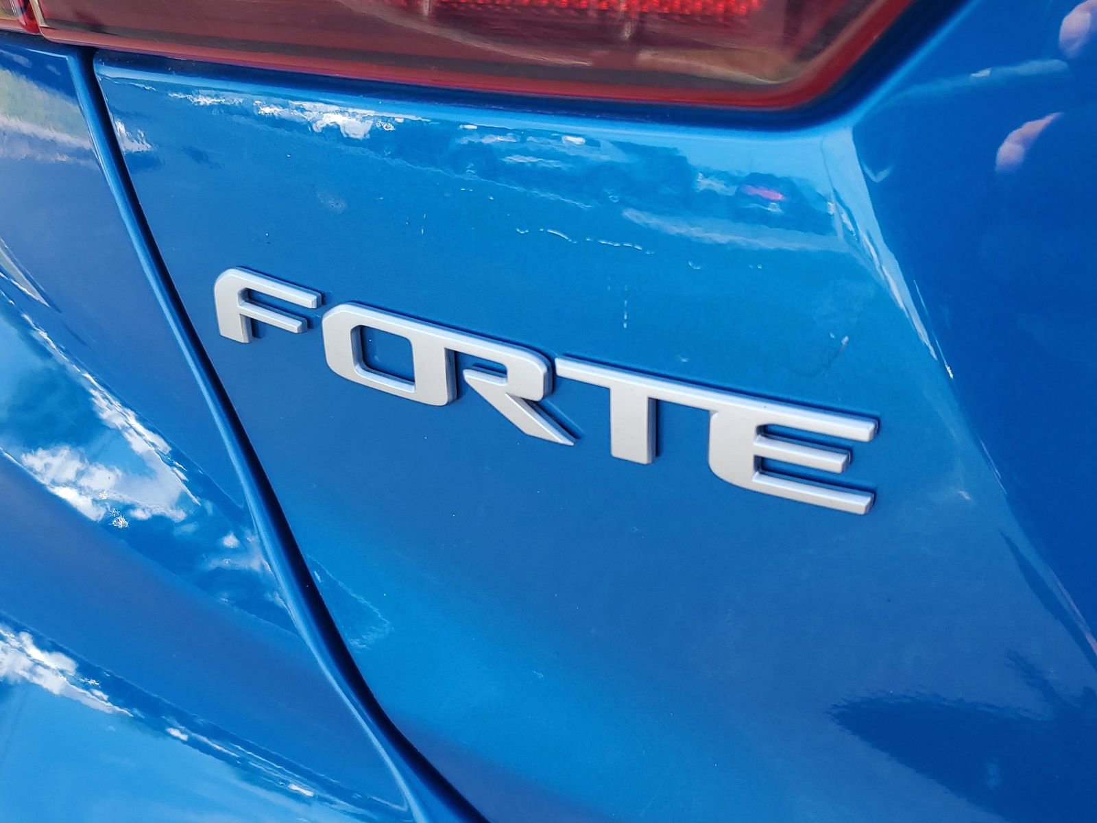 Used 2024 Kia Forte GT-Line FWD image 6