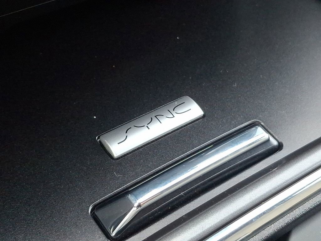 Certified 2017 Ford F250 XLT w/ XLT Value Package image 23