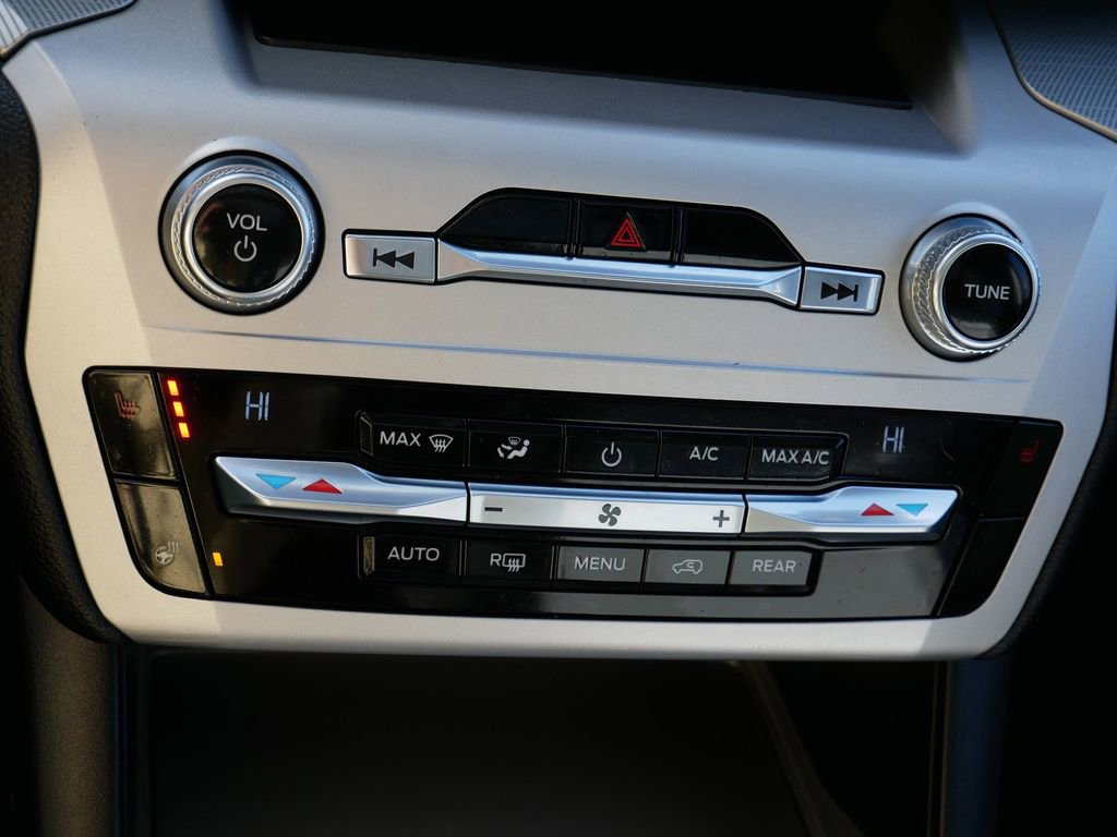 Certified 2021 Ford Explorer XLT w/ Equipment Group 202A image 24