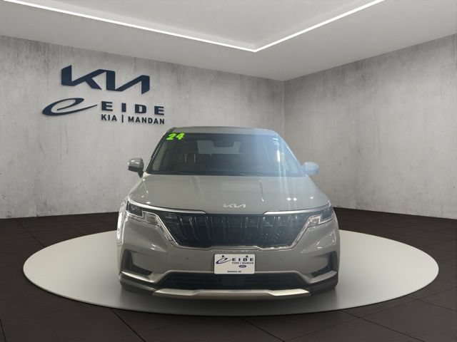 Used 2024 Kia Carnival EX FWD image 2
