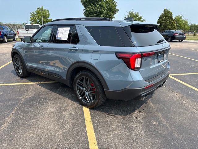 Certified 2025 Ford Explorer ST AWD/4WD image 14