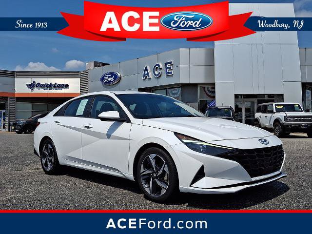 Used 2023 Hyundai Elantra SEL w/ Convenience Package FWD image 1