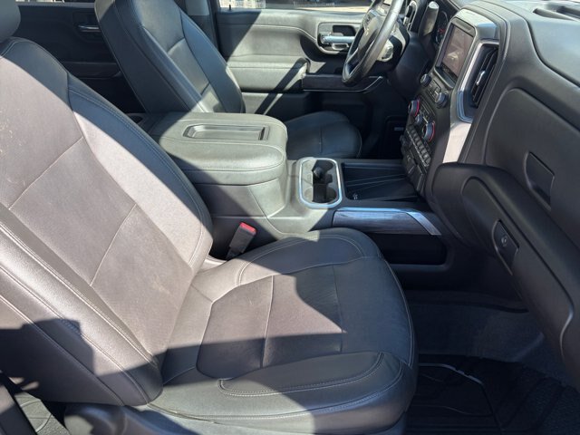 Used 2022 Chevrolet Silverado 2500 LTZ w/ LTZ Plus Package AWD/4WD image 18