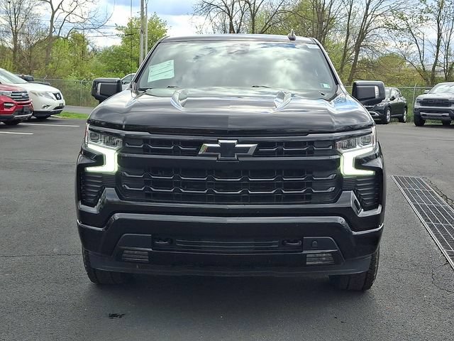 Used 2023 Chevrolet Silverado 1500 RST w/ Convenience Package II AWD/4WD image 3