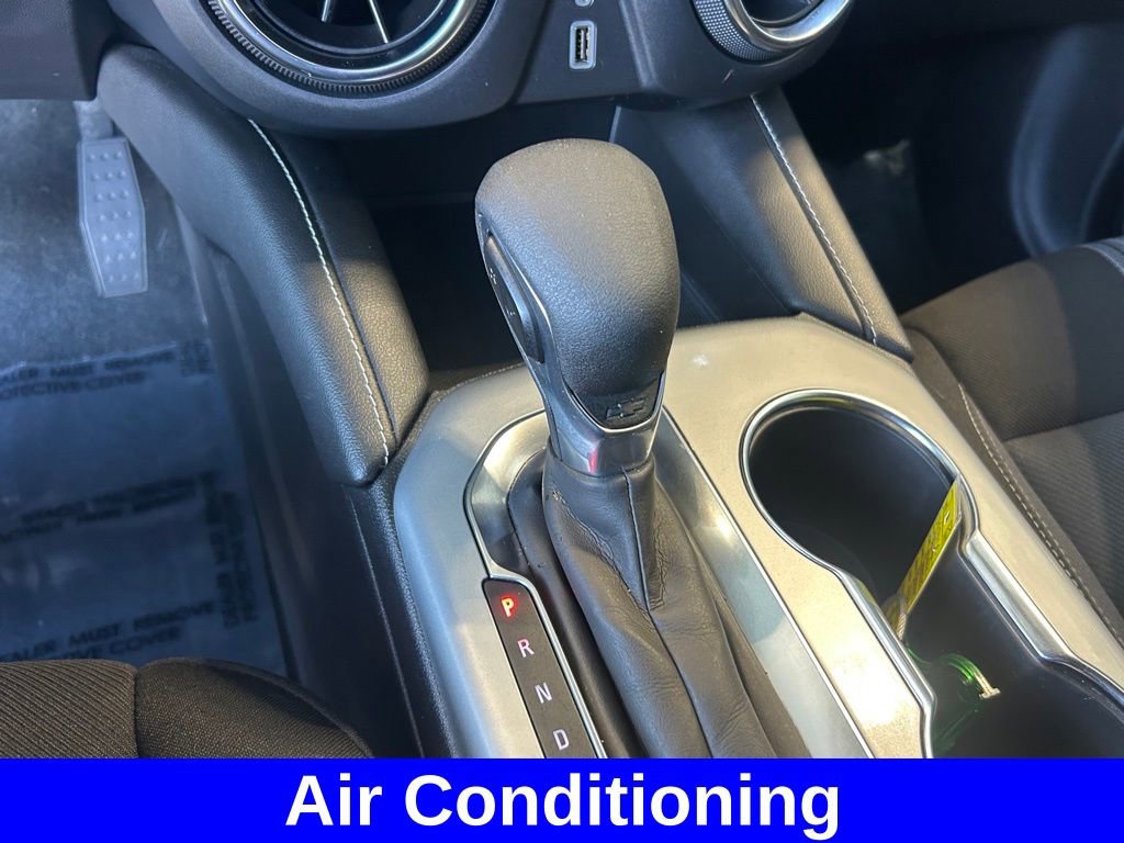 Used 2025 Chevrolet Blazer LT image 13