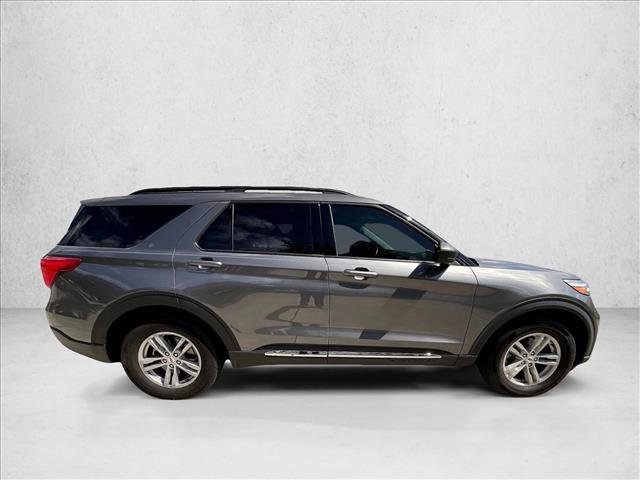 Certified 2023 Ford Explorer XLT w/ Equipment Group 202A RWD image 5