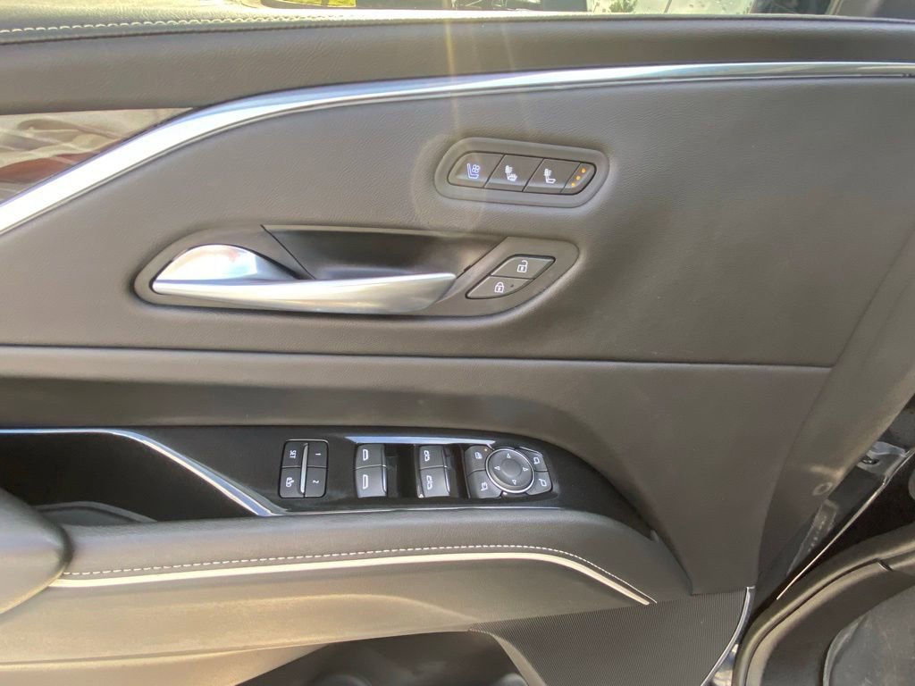 Used 2023 Cadillac Escalade Sport w/ LPO, ONYX Package AWD/4WD image 11