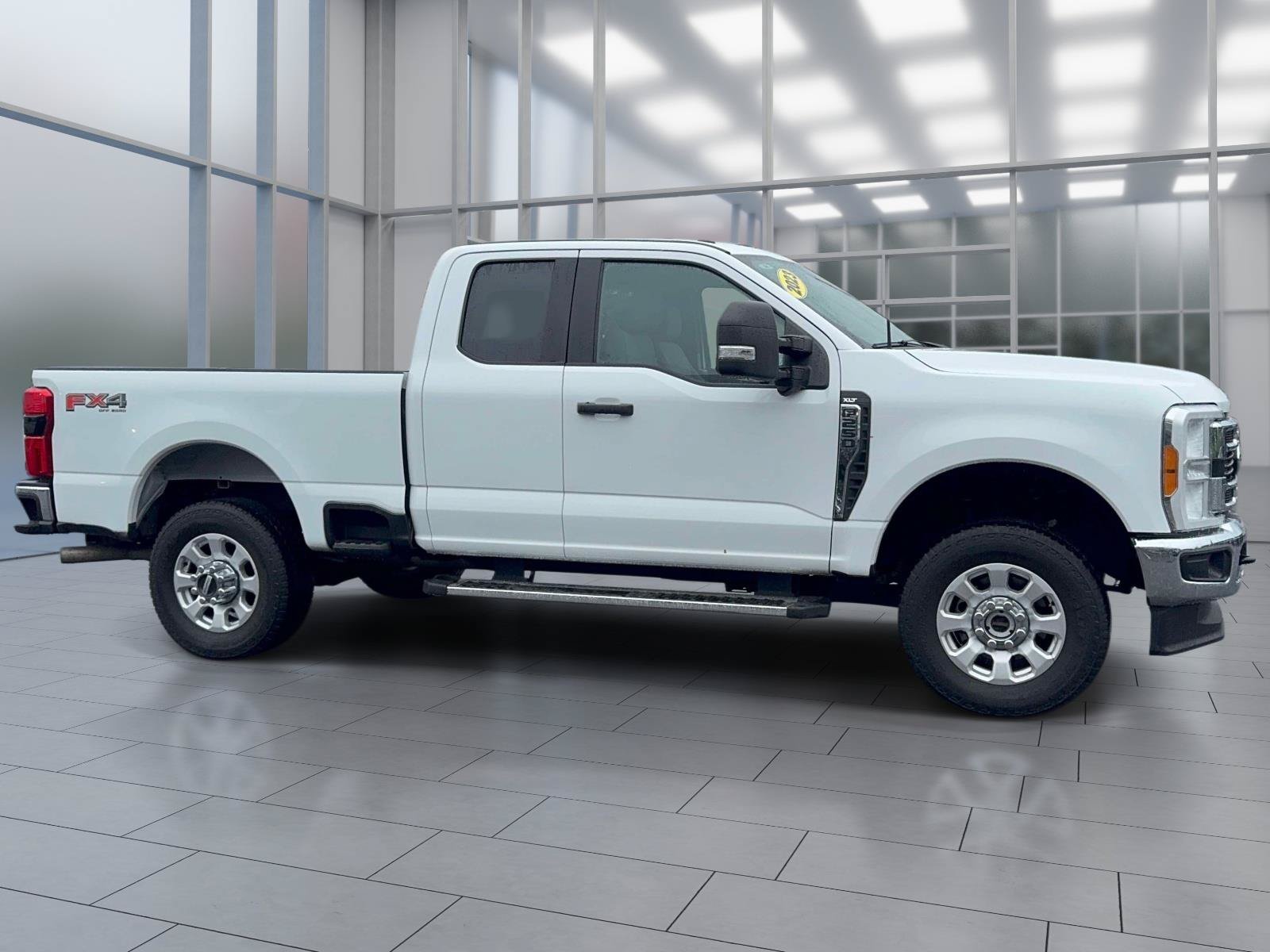 Certified 2023 Ford F250 XLT w/ 360-Degree Camera Package AWD/4WD image 4