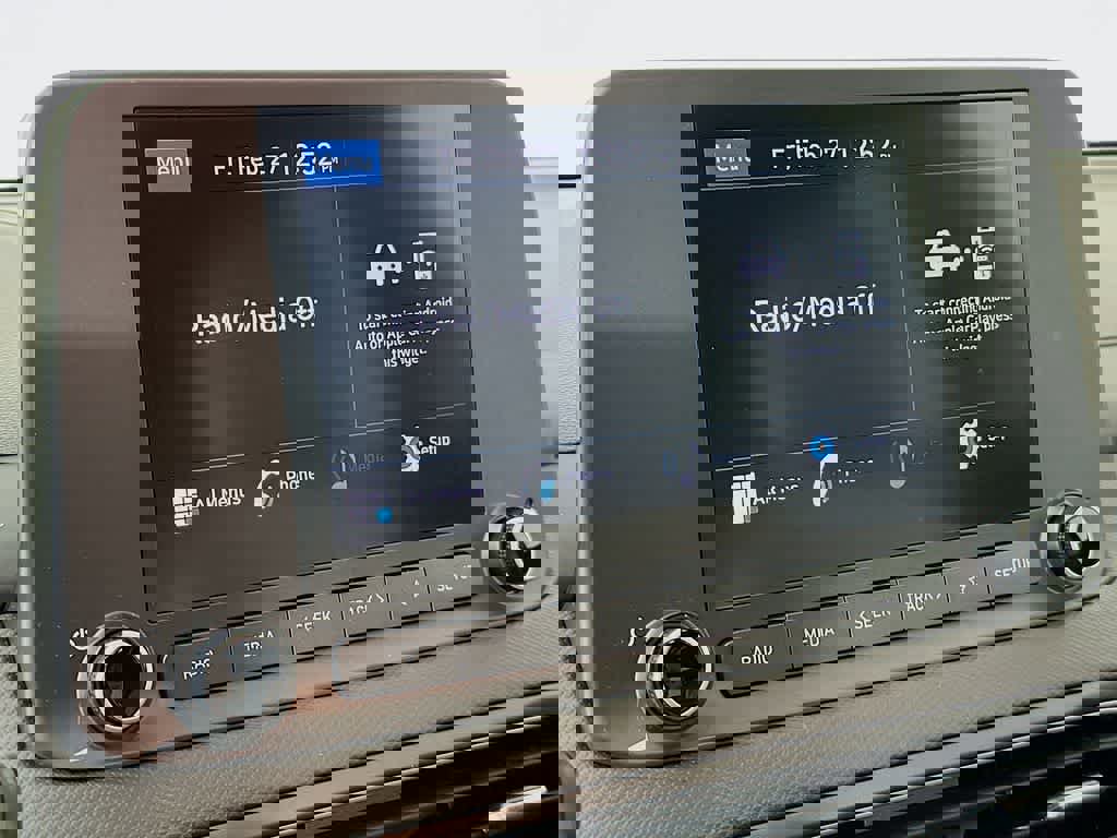 Used 2023 Hyundai Kona SE w/ Cargo Package image 19