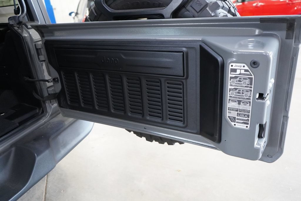 Used 2021 Jeep Wrangler Unlimited Sport AWD/4WD image 23