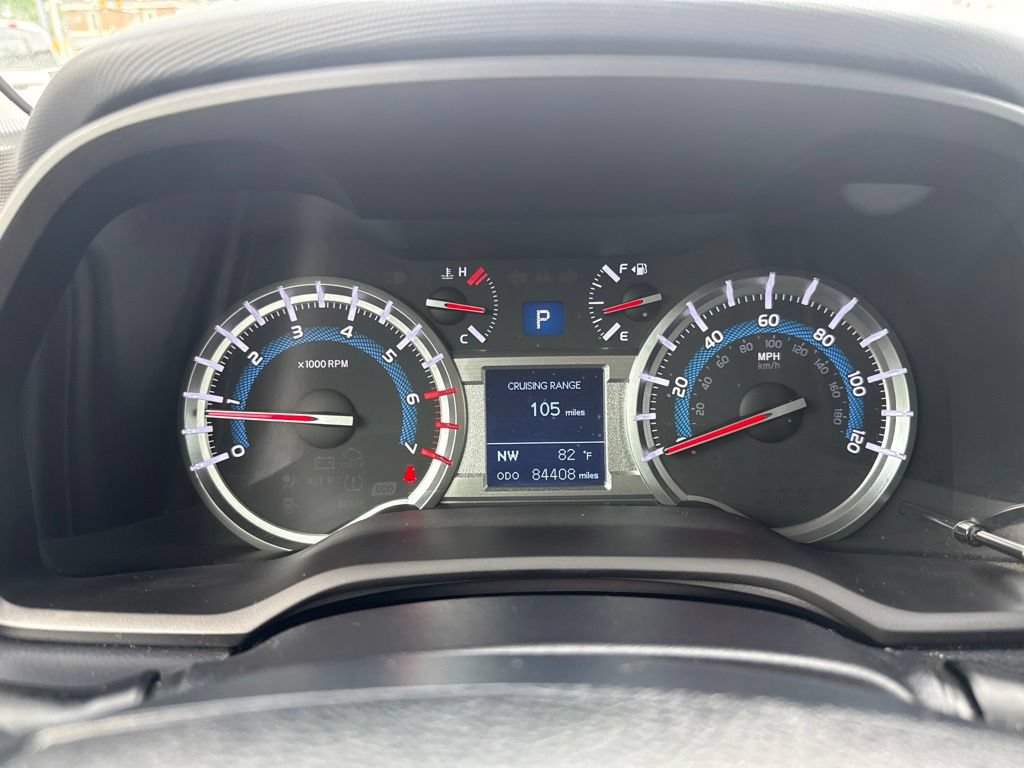 Used 2018 Toyota 4Runner SR5 AWD/4WD image 21