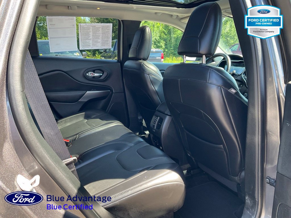 Used 2019 Jeep Cherokee Limited AWD/4WD image 21