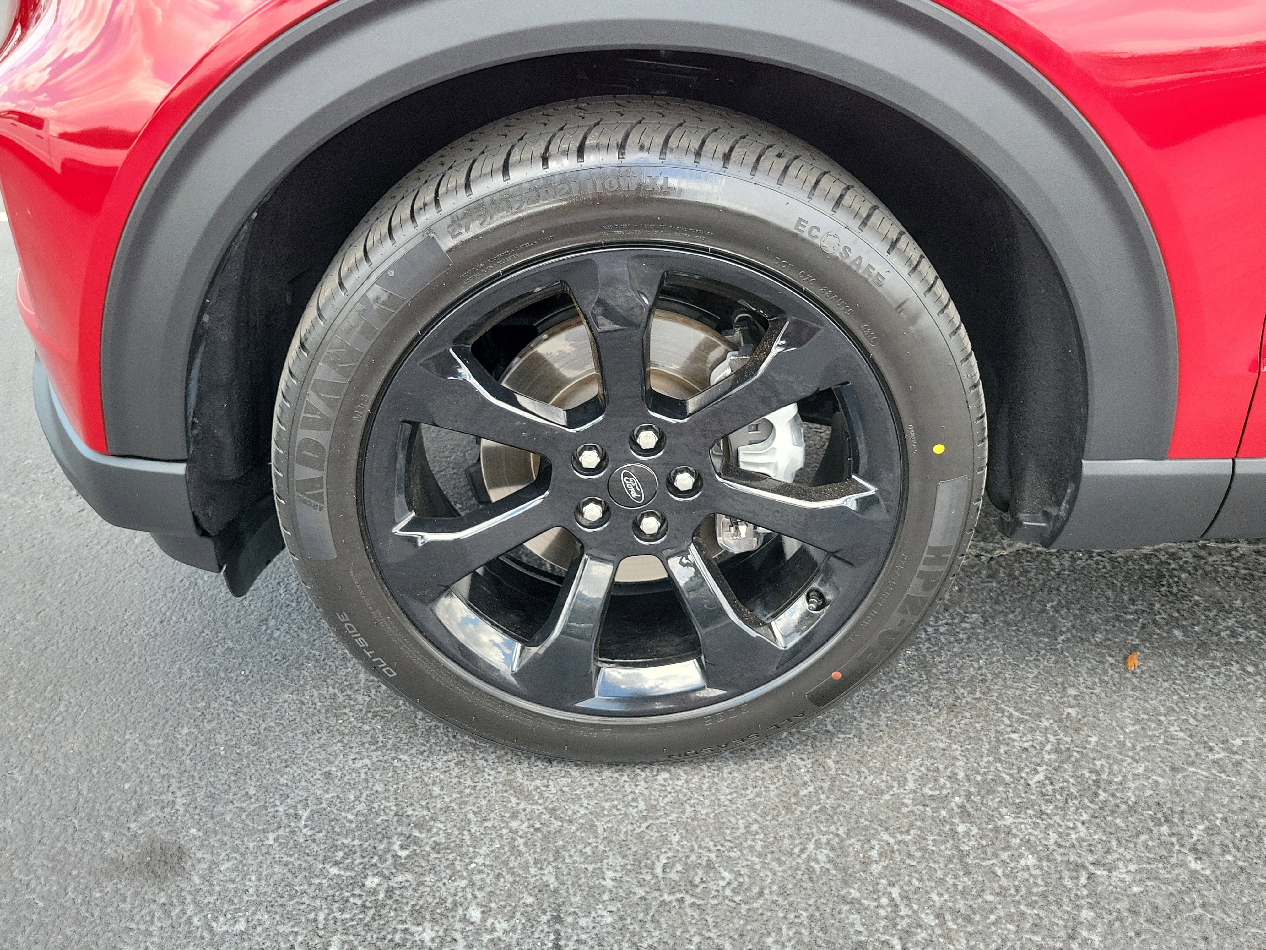 Certified 2024 Ford Explorer ST-Line w/ Class IV Trailer Tow Package RWD image 8