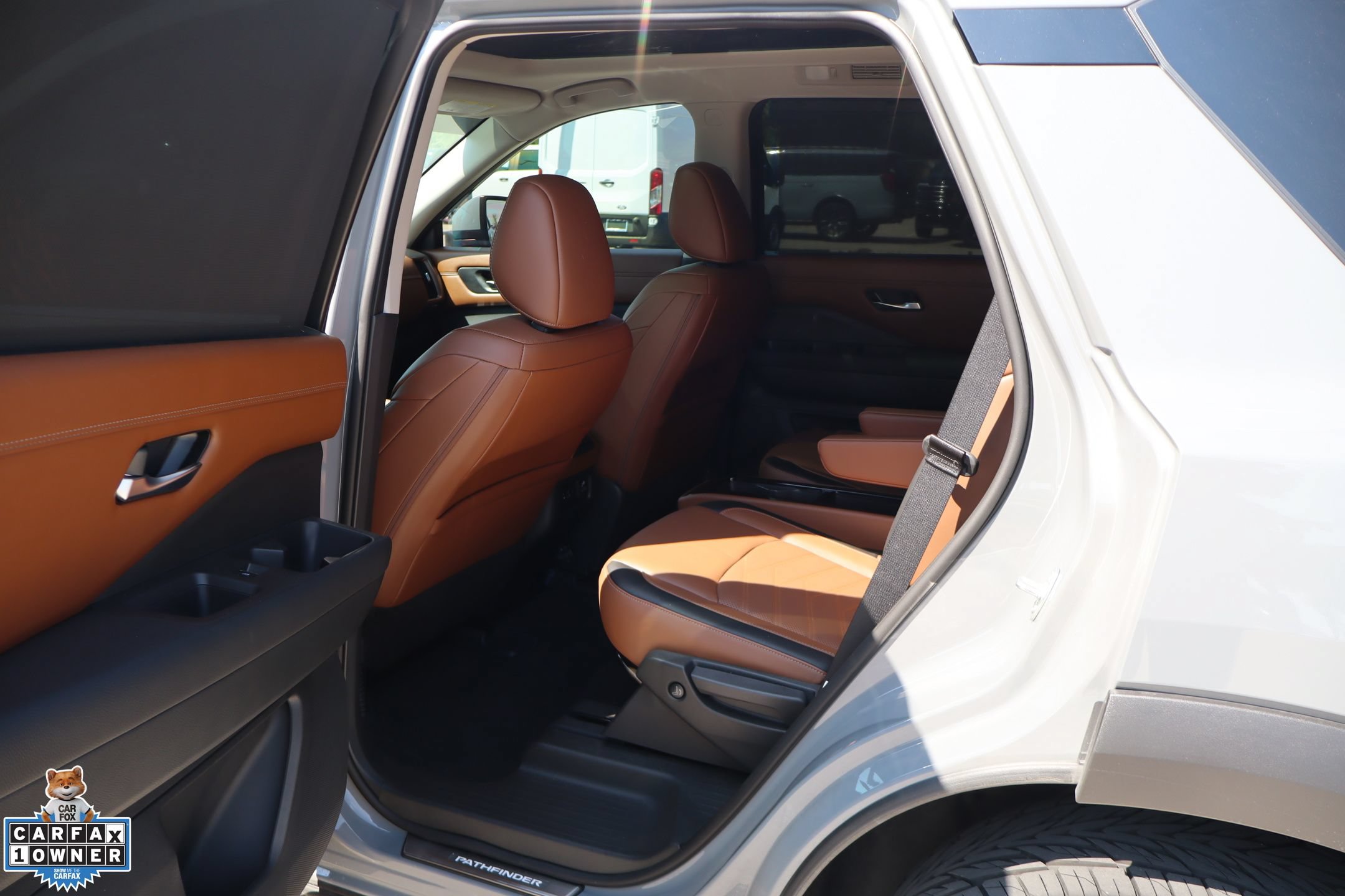 Used 2024 Nissan Pathfinder Platinum w/ Lighting Package (N92) AWD/4WD image 26