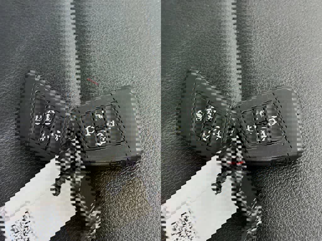 Used 2021 Volkswagen Tiguan SEL Premium R-Line w/ 3rd Row Seat Package image 25