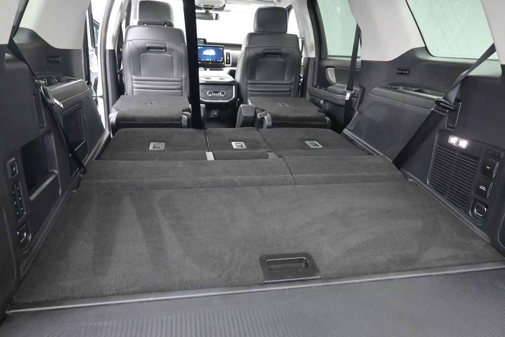 Certified 2025 Ford Expedition Active RWD image 11