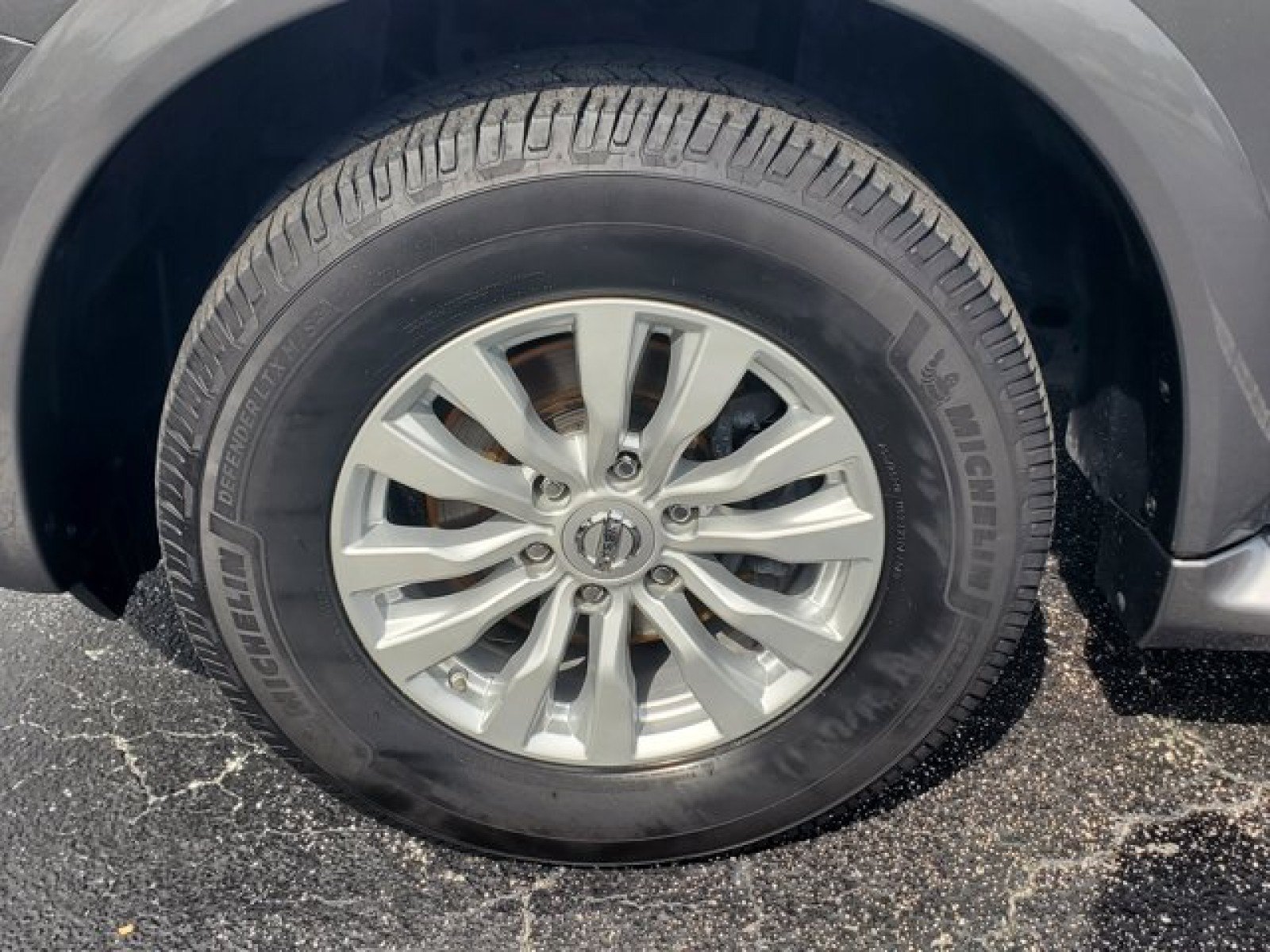 Used 2019 Nissan Armada SV w/ Driver Package RWD image 4