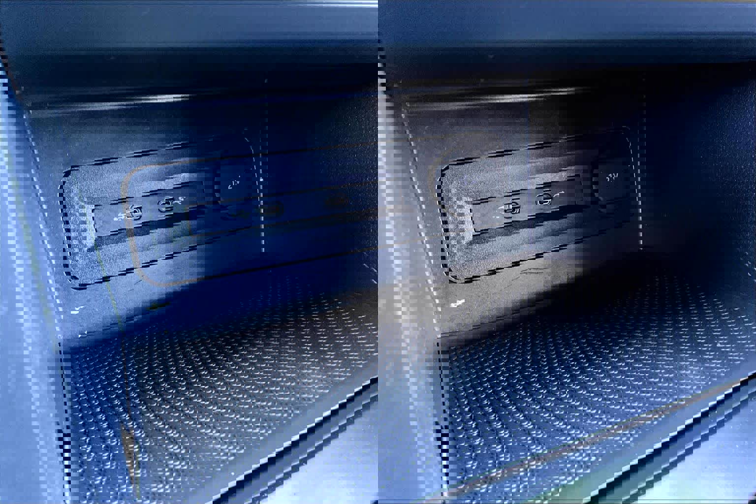 Used 2020 Volkswagen Atlas Cross Sport S image 34