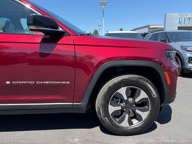 Used 2024 Jeep Grand Cherokee Limited 4xe AWD/4WD image 5
