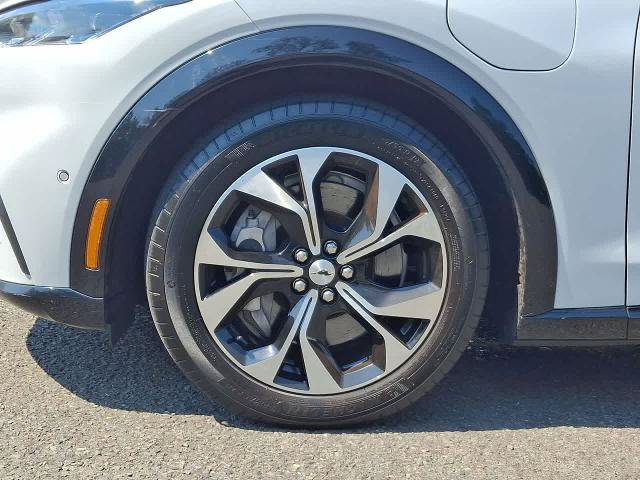 Certified 2022 Ford Mustang Mach-E Premium AWD/4WD image 29