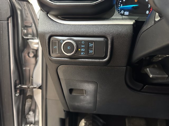 Certified 2021 Ford Explorer XLT w/ Equipment Group 202A AWD/4WD image 18