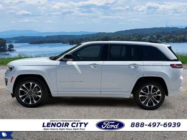 Used 2024 Jeep Grand Cherokee Overland w/ Luxury Tech Group IV AWD/4WD image 6