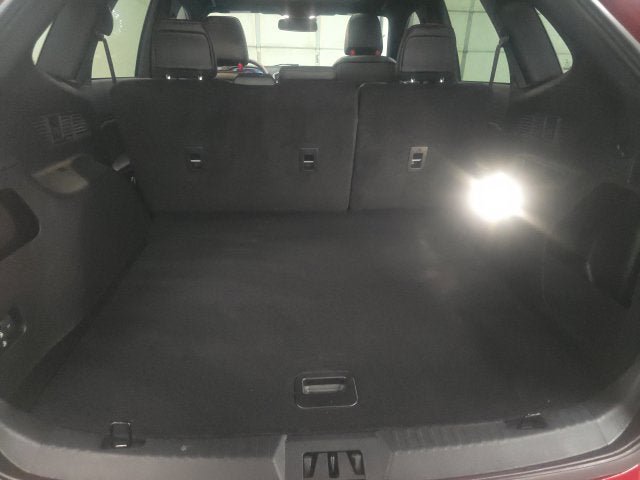 Certified 2024 Ford Edge ST-Line AWD/4WD image 11