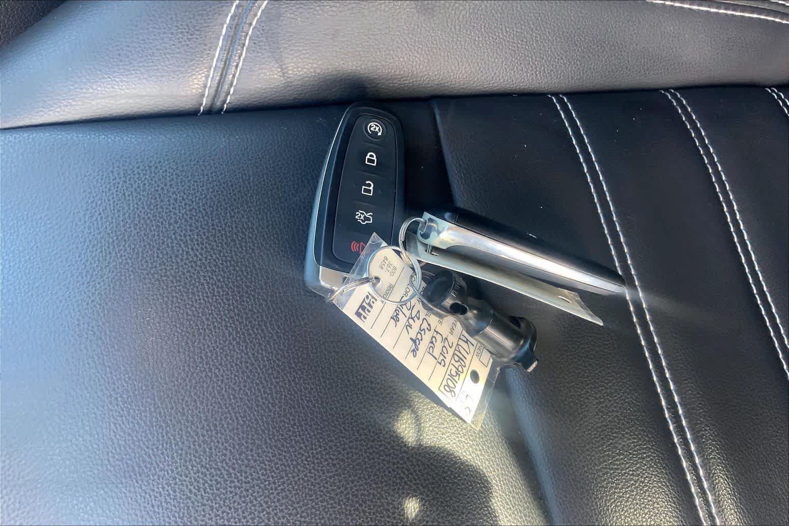 Certified 2019 Ford Escape SEL FWD image 15