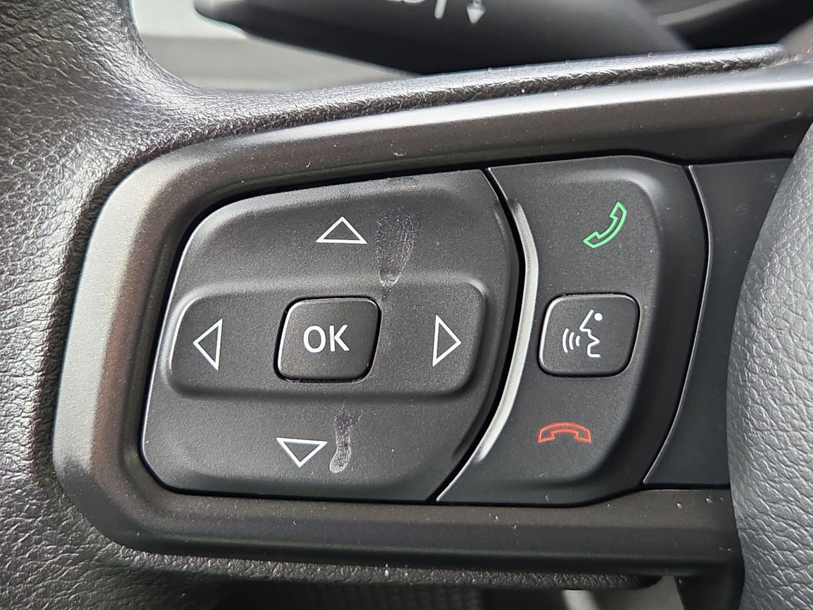 Used 2025 Jeep Gladiator Sport image 22