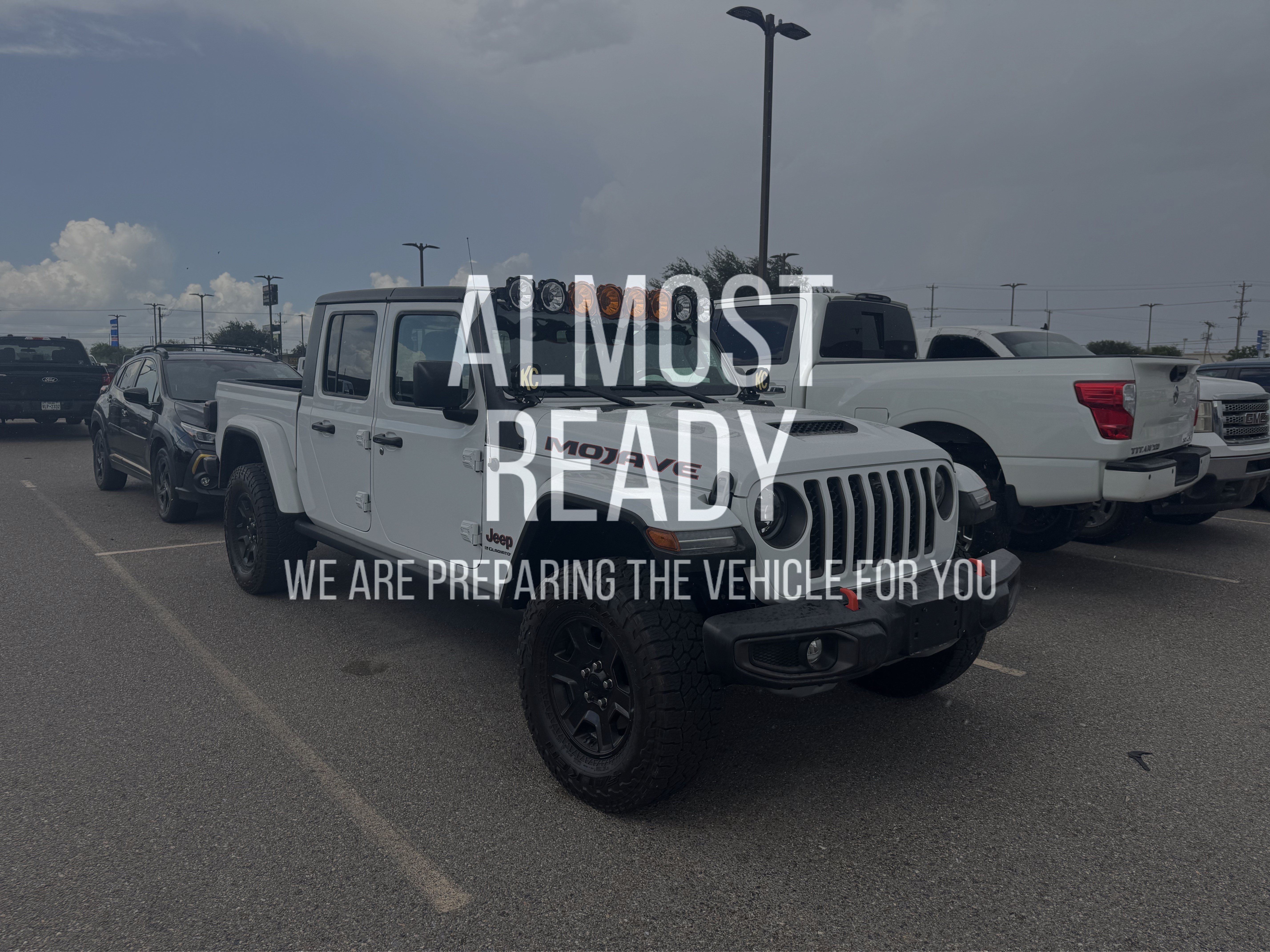 Used 2023 Jeep Gladiator Mojave w/ LED Lighting Group AWD/4WD image 5