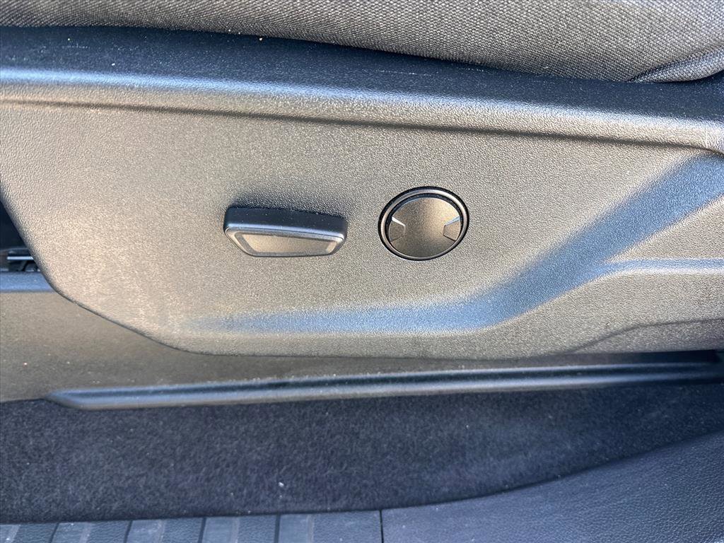 Certified 2025 Ford F150 XLT w/ Equipment Group 301A Standard image 16