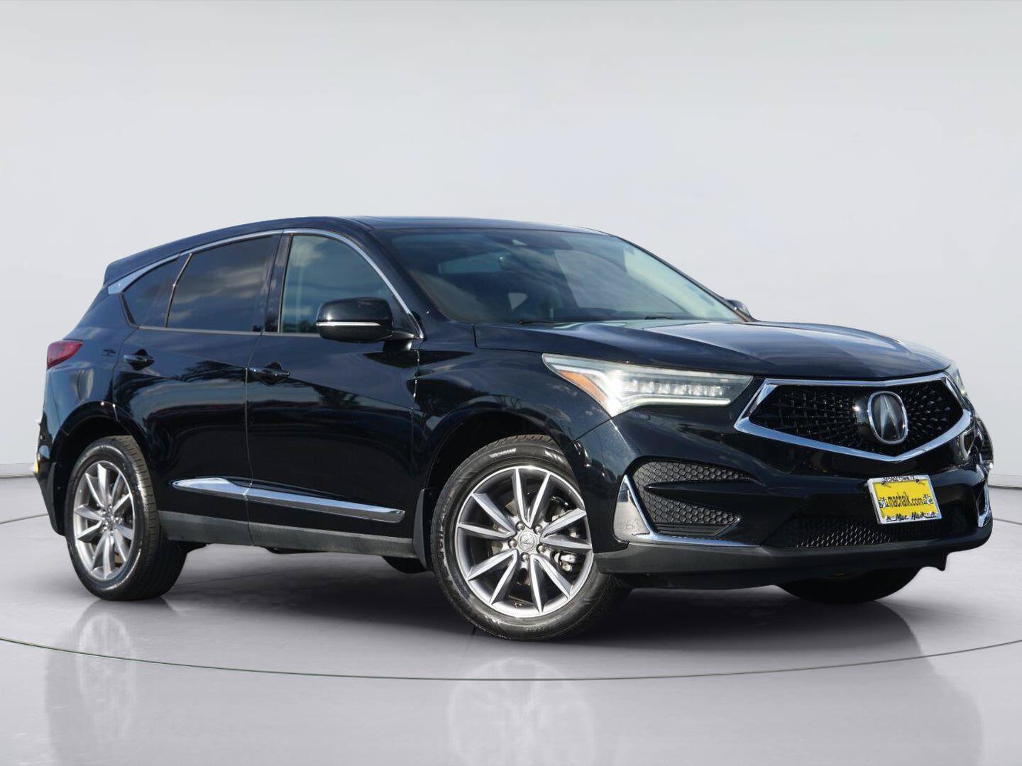 Used 2020 Acura RDX w/ Technology Package FWD image 2