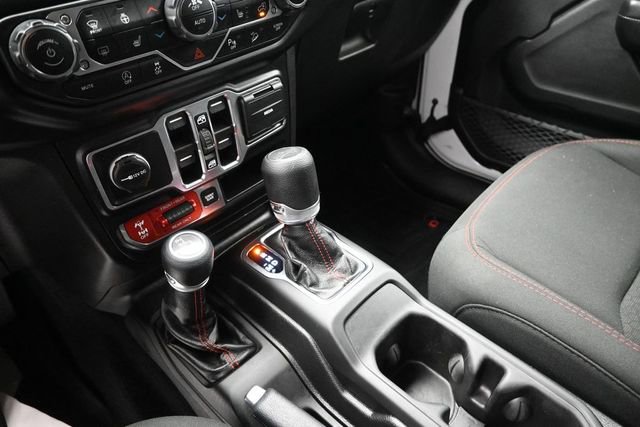 Used 2019 Jeep Wrangler Unlimited Rubicon AWD/4WD image 16