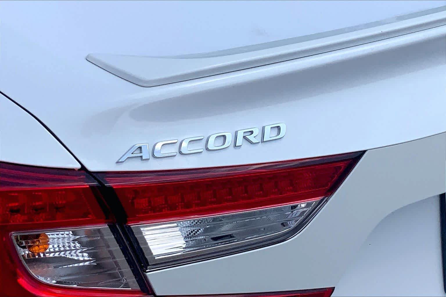 Used 2020 Honda Accord Sport image 10