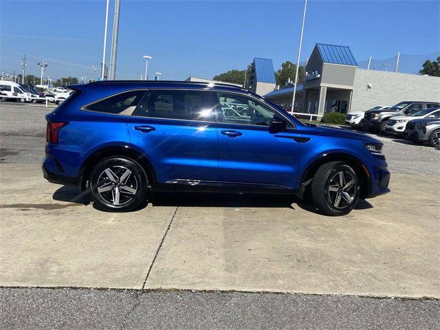 Used 2022 Kia Sorento S w/ Panoramic Sunroof Package image 6