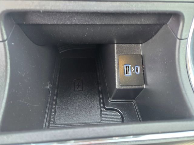 Certified 2023 Ford Edge Titanium image 16