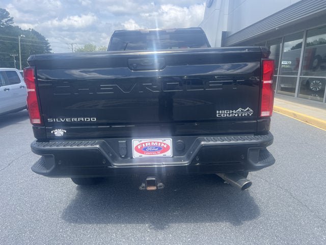 Used 2024 Chevrolet Silverado 2500 High Country w/ Technology Package AWD/4WD image 7