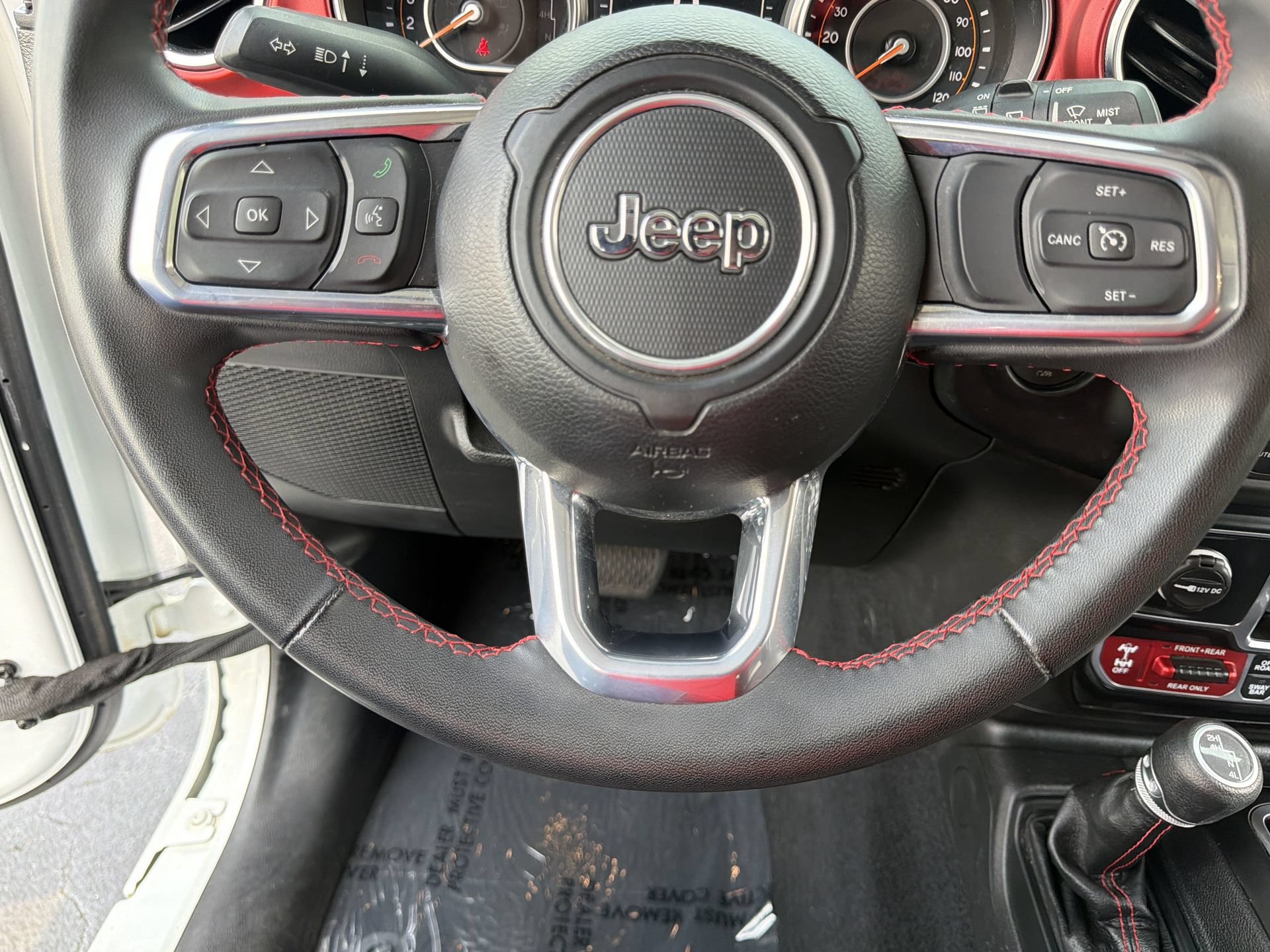 Used 2023 Jeep Wrangler Unlimited Rubicon AWD/4WD image 14