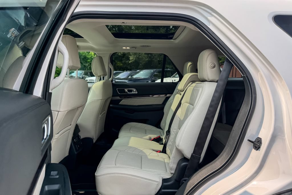 Certified 2018 Ford Explorer Platinum AWD/4WD image 24