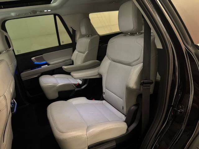 Certified 2025 Ford Expedition Platinum AWD/4WD image 36