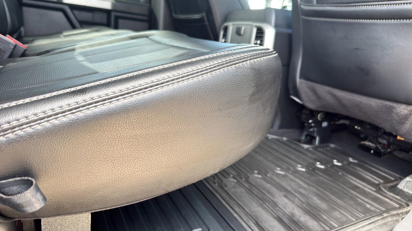 Certified 2020 Ford F250 Lariat AWD/4WD image 25
